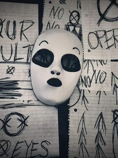 Iwilleatyourtoes의 Marble hornets
