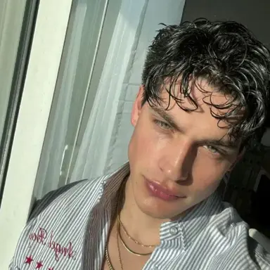 Profile image of rowan calloway