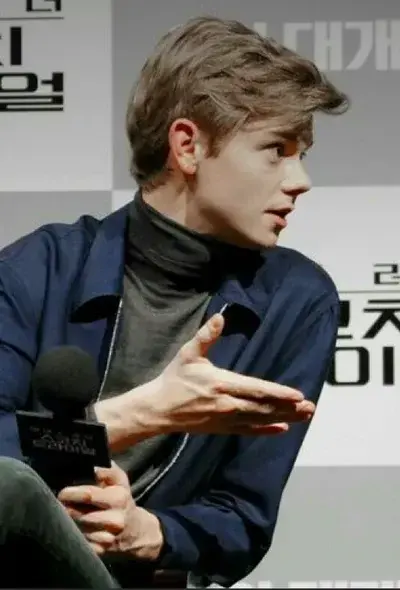 DaftlyFleet3121의 Thomas Sangster