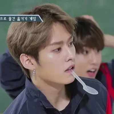 SturdyFlax1732의 lee know