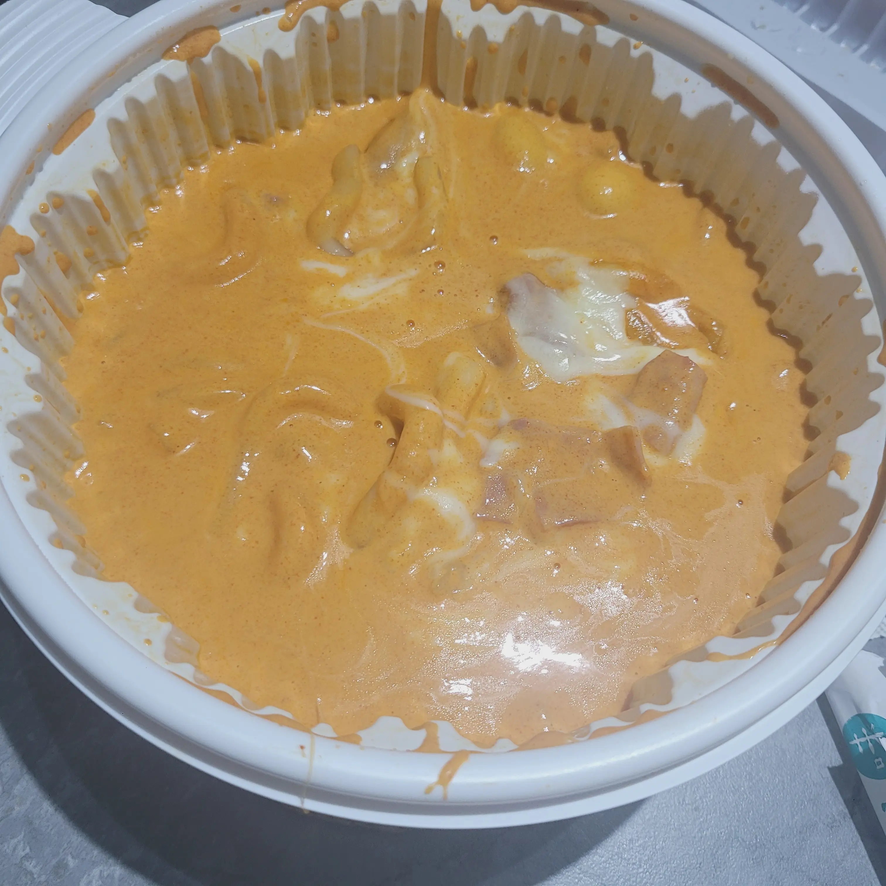RipeFloss8707의 먹힐려는 배떡