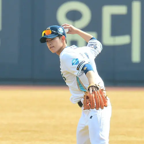 yoon1944의 김한별