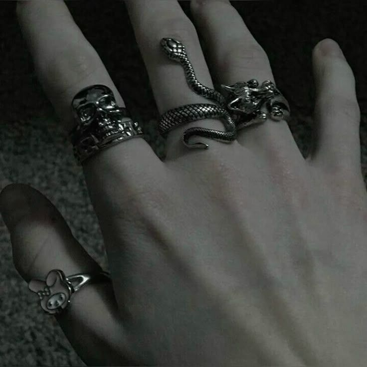 Draco Lucius Malfoy 대표 이미지