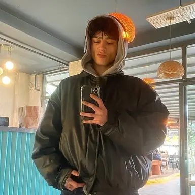 Profile image of Leo