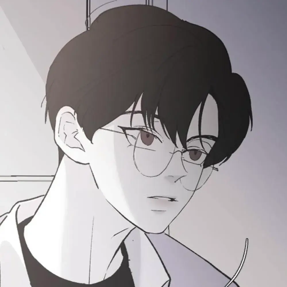 PromptCurry2031의 김두용