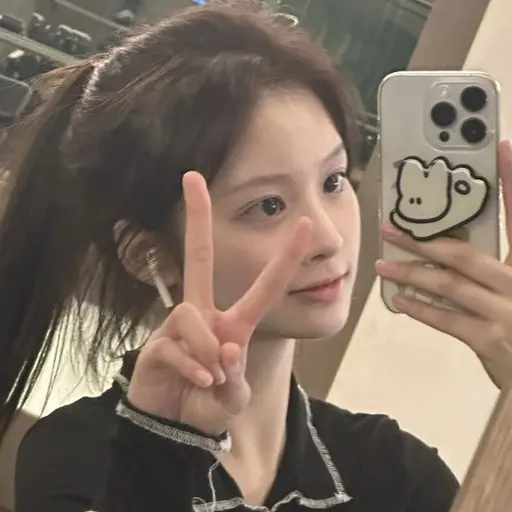 hyuni1228888의 설윤아