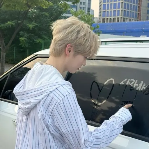zero.zzz0710의 성한빈