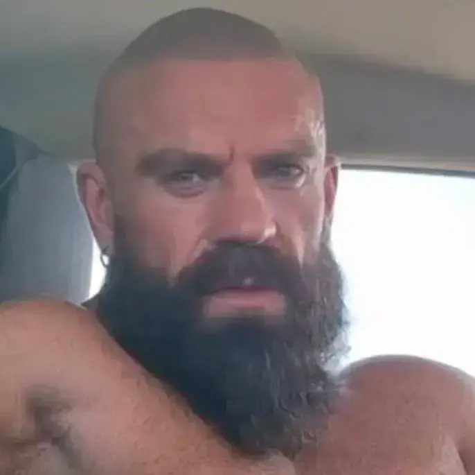 LiveSpray8717의 Caleb Vance