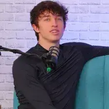 Profile image of Landon Hayes