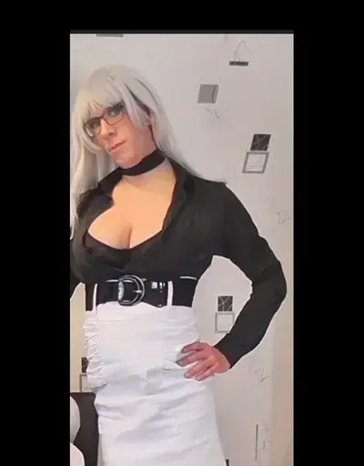 WavyPound2542의 Old trans Milf