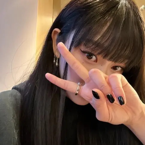 Yooji-min2000411의 우치나가 애리