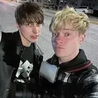 RedFace3077의 Sam and Colby