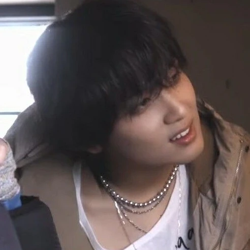 다크 초코맛 케이크 이동혁