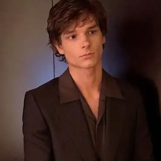 AwareLargo6422의 Mason Thames