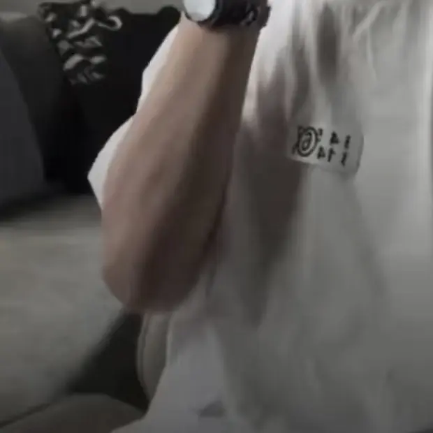 Nuts..의 이동혁