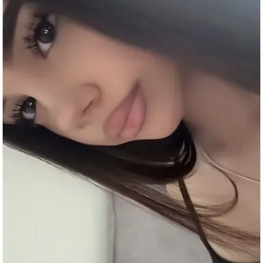Profile image of Izzy