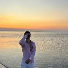 MutePumi1833의 Holiday with Cade