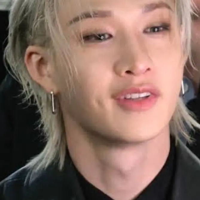 K-poplover143의 PICK ME IN SKZ!?
