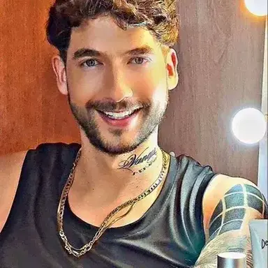 Profile image of Charly