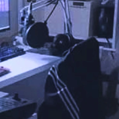 吐愛