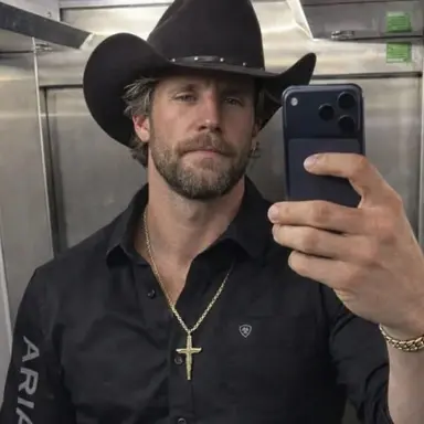 Profile image of Bowen Hunter