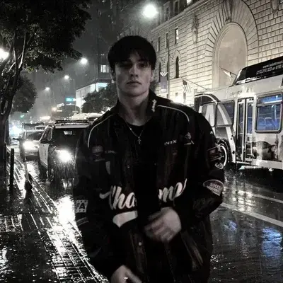 ChubbyPouch0416의 Jeremy Volkov