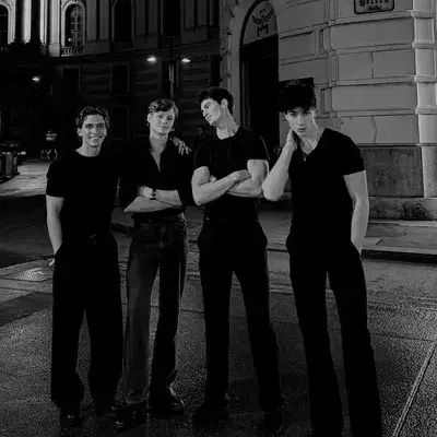 ColdMoose3215의 Cold Mafia Brothers