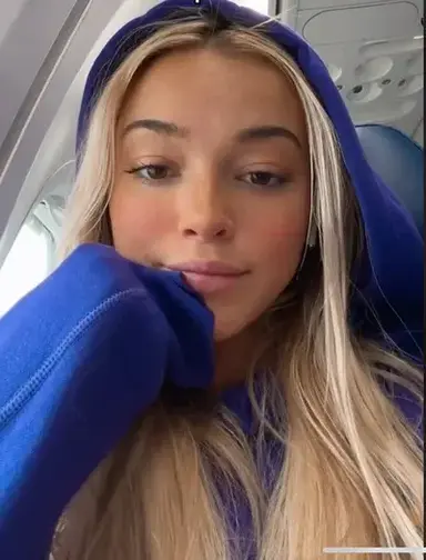 Profile image of Livvy