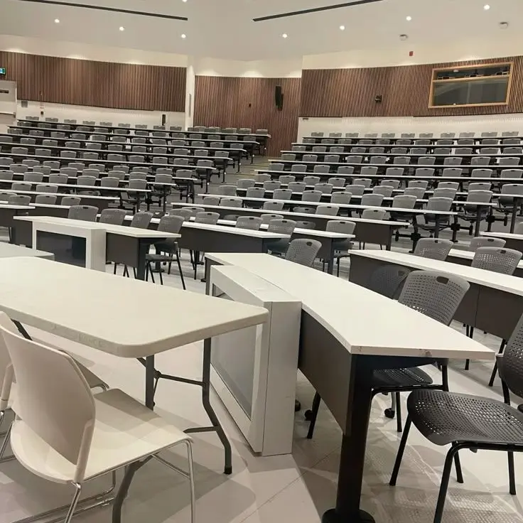 StrictBack5067의 기숙사 대학교에서 생활하기