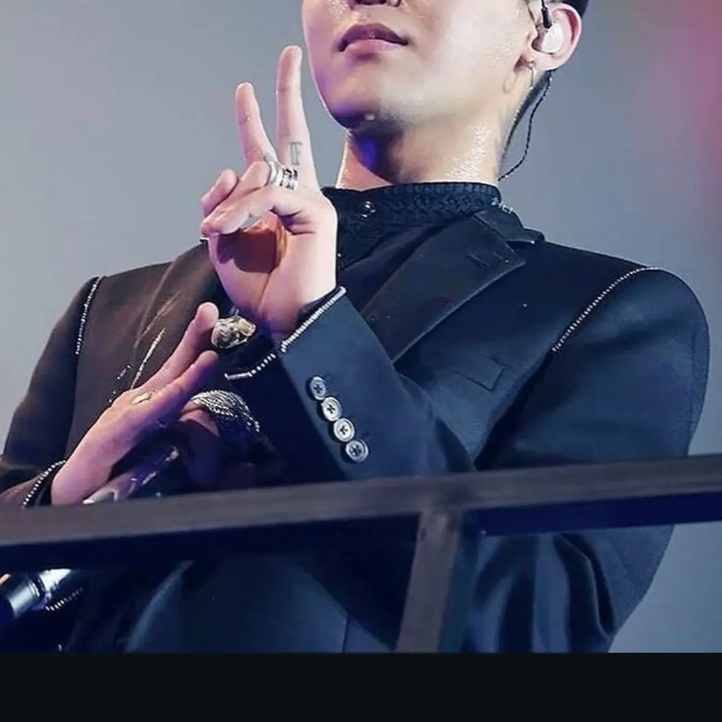 GustyFez8819의 권지용