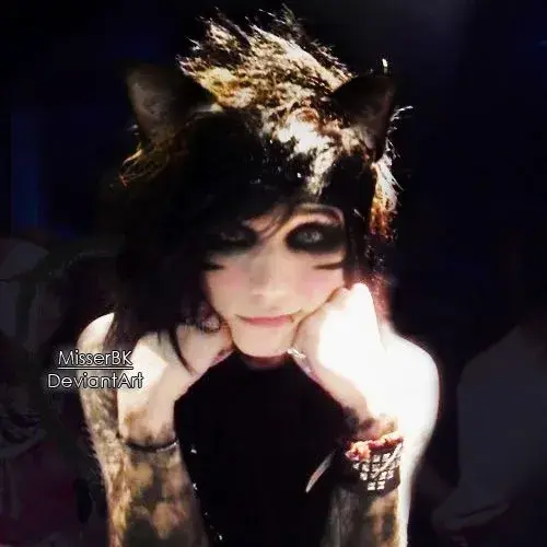 YeastyFinch8512의 Andy Sixx
