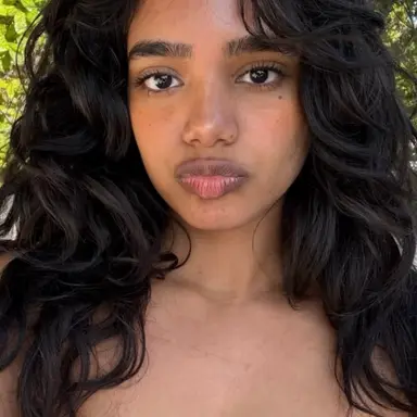 Profile image of Naomi