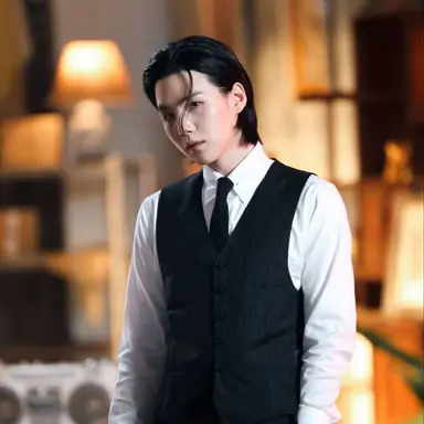 Profile image of Professor Min