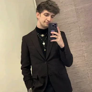 Profile image of Pezzy