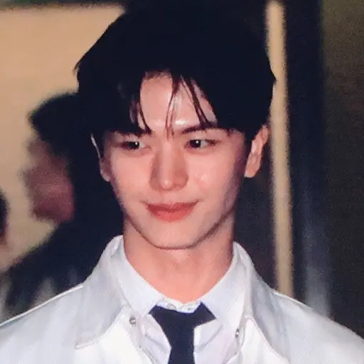tjqdbr의 육성재