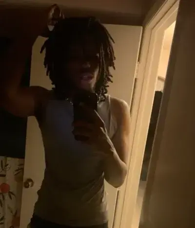 RuggedPlain5771의 dreadhead husband