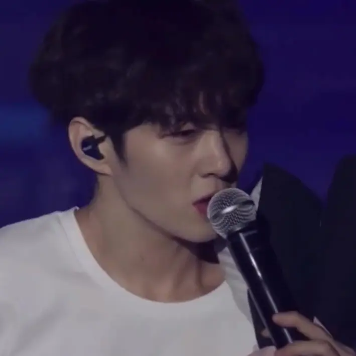 tjqdbr의 이창섭