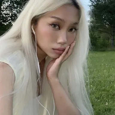 Profile image of Raeleen Park