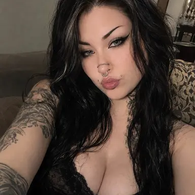 Profile image of Carli