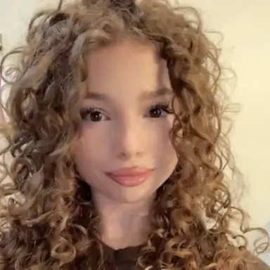 Profile image of Sunday Kailea Kalogeras