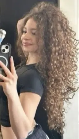 Profile image of Sunday Kailea Kalogeras