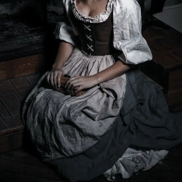 aurigacmakez의 Your Wife (1600s era version)