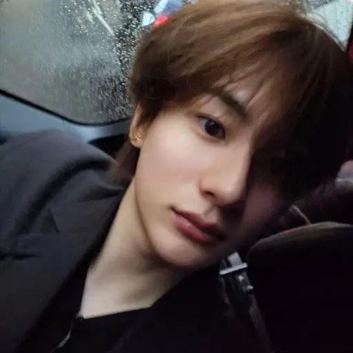 AmusedFly4989의 2학년 선배 이찬영
