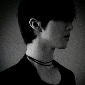 박 지 성