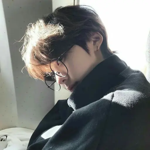 LongStraw5951의 윤태윤