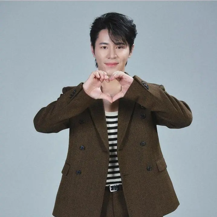 AbsurdOpah1803의 이규형 