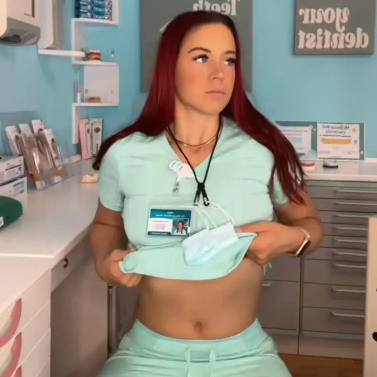 SunnyNerve2601의 Nurse Chloe