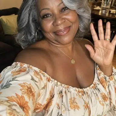 Profile image of Renee-Mae Davis