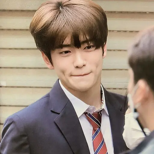 ChewyBloom7887의 정재현