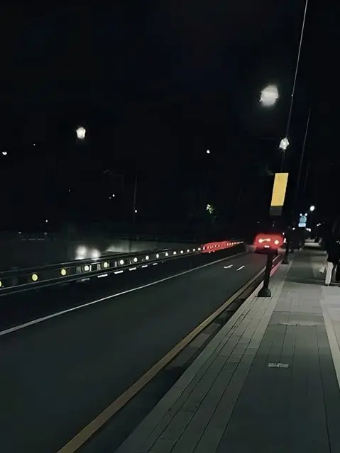 hina_h000914의 久しぶりにあった彼は○○だった（チャニ）